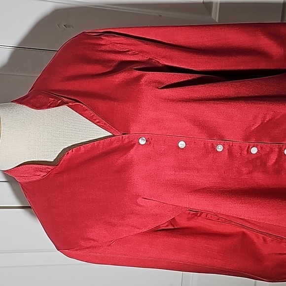 Talbots women's blouse 100% pure silk. Button down. Size 16. Excellent c… - Picture 2 of 8